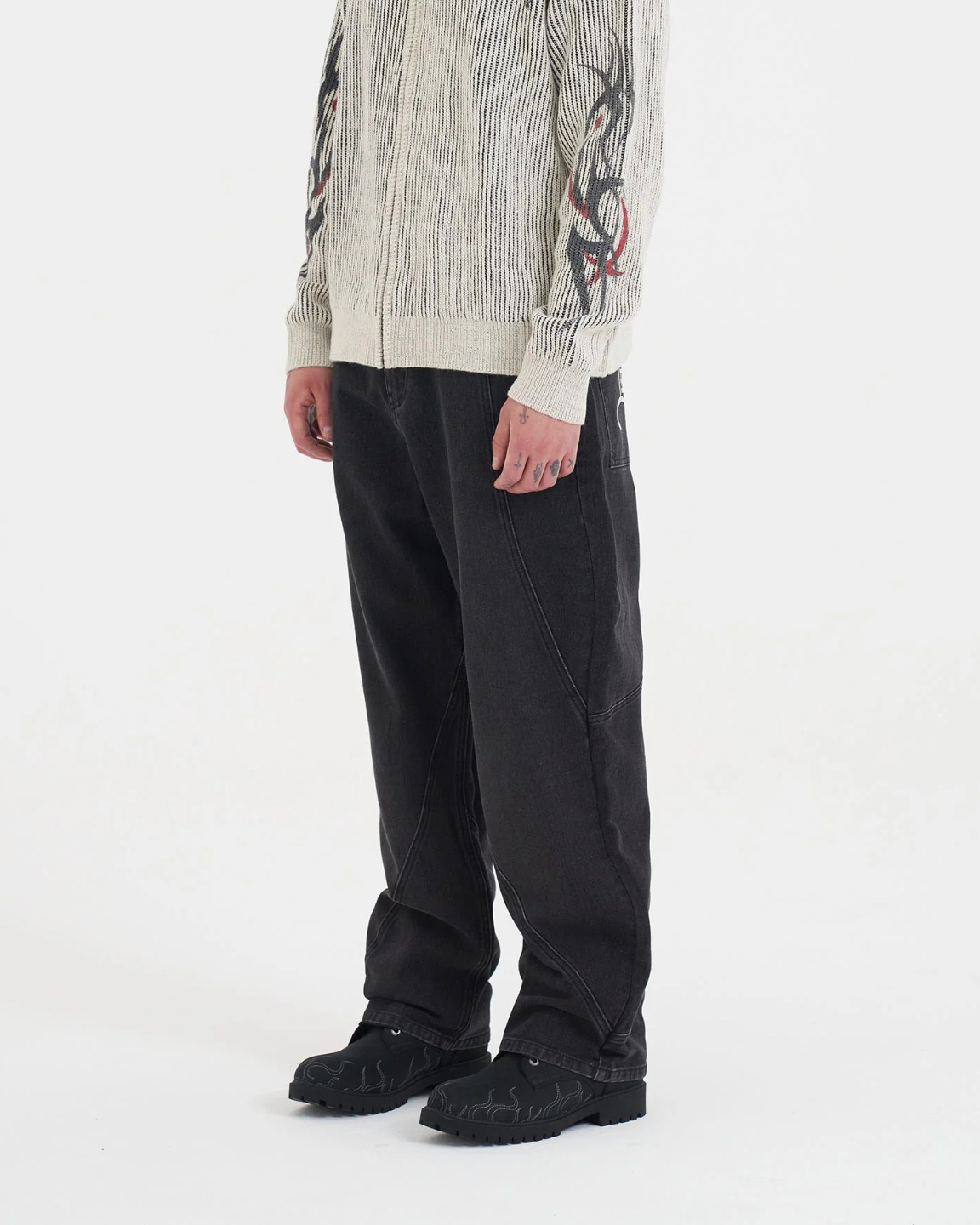 Relaxed Seam Detail Jeans