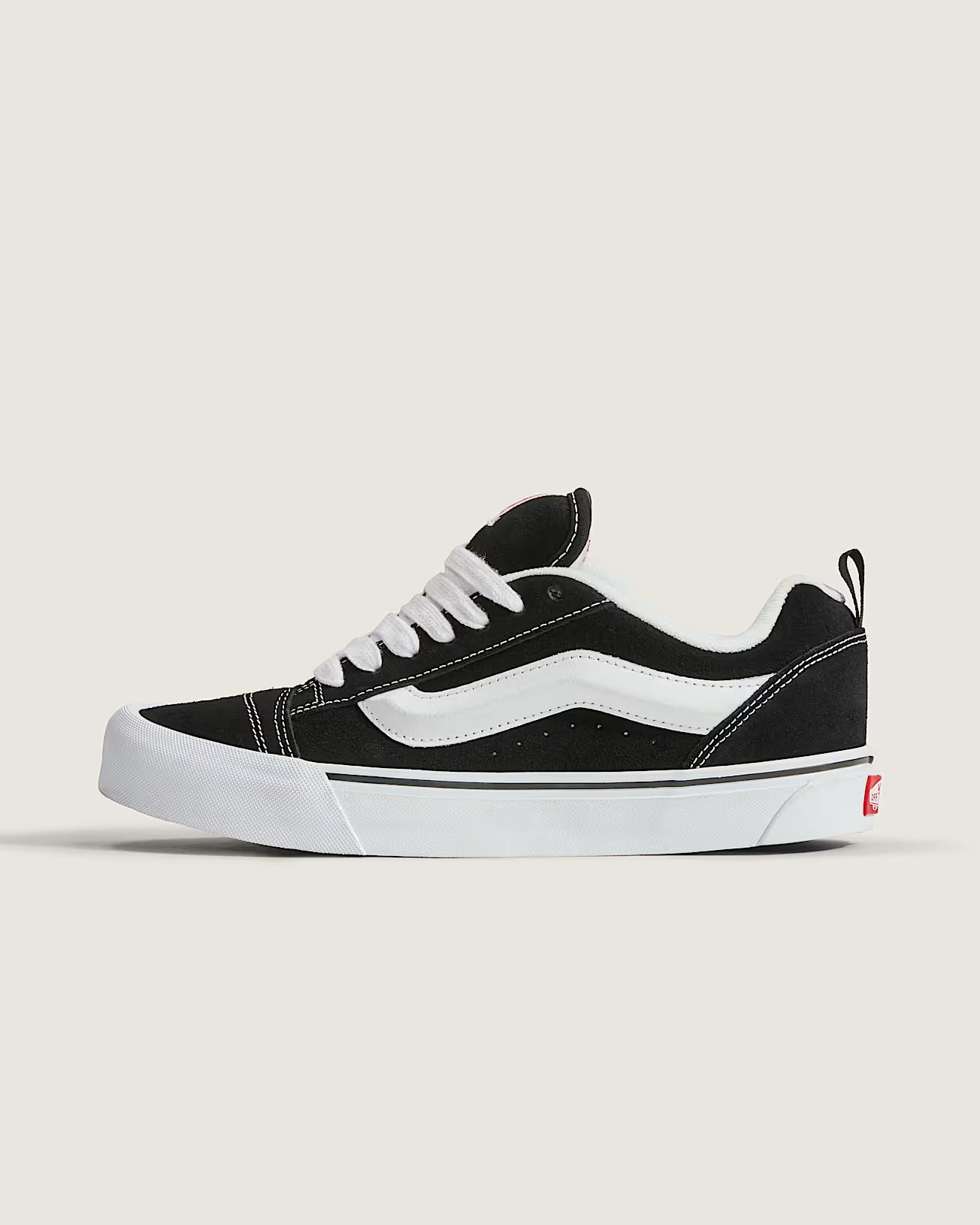 Knu Skool T1 Black