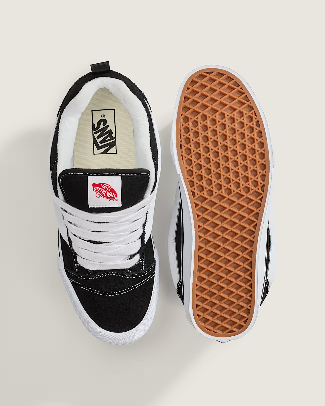 Knu Skool T1 Black